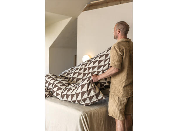 Gustav Ovland Ditta sengesett 140x200/50x70 Brun / Jord 