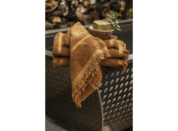 Gustav Ovland Figaro håndkle 50x70 Røkt eik 