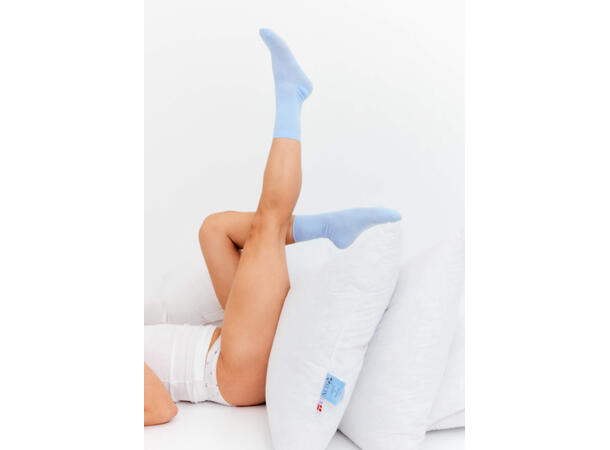 NUD dunpute 50x70 medium 800g 100% resirkulert. 70% fjær og 30% dun 