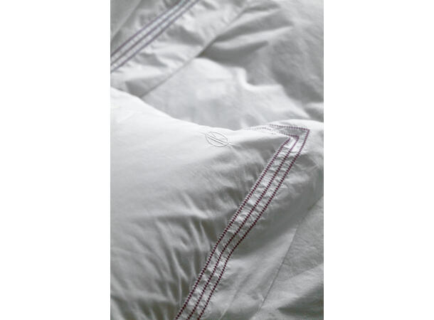 Tone Kroken Habibi sengesett 140x220/50x70 Aubergine 