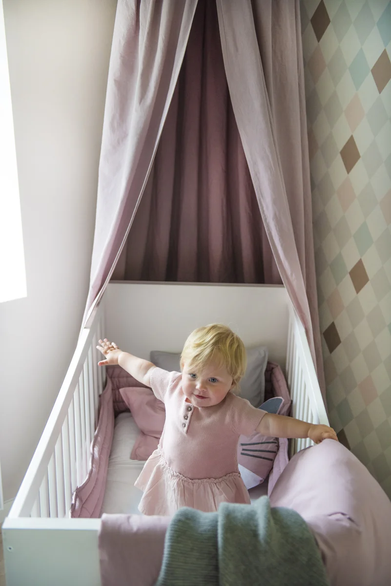 Cozy sengesett svanemerket 140x200/50x70 Dus rosa 