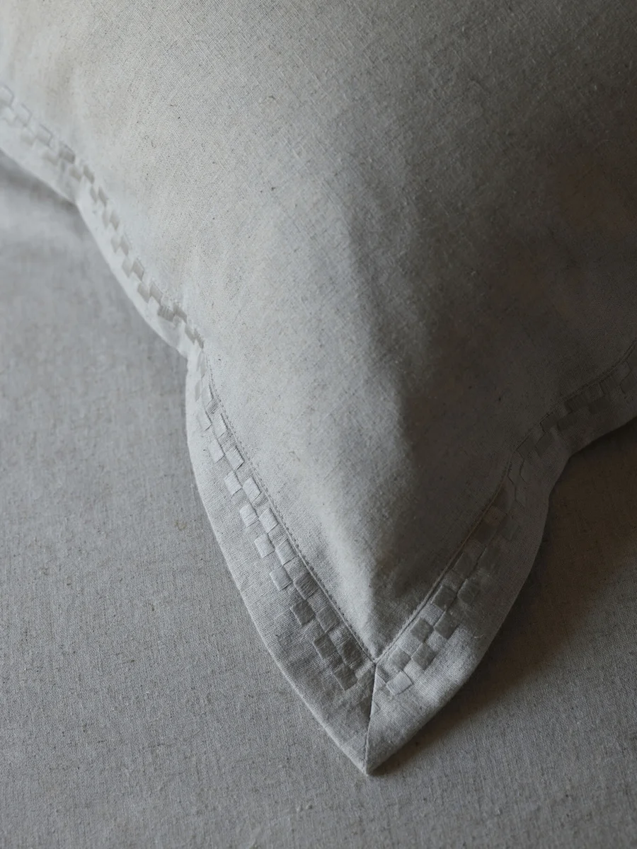 Halvor Bakke Trae sengesett 140x220/50x70 Linen 