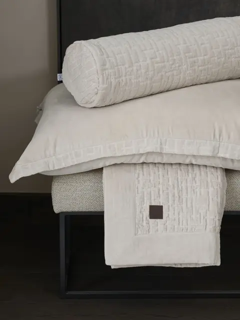 Halvor Bakke Grand Provence sengeteppe 160x255 Linen 
