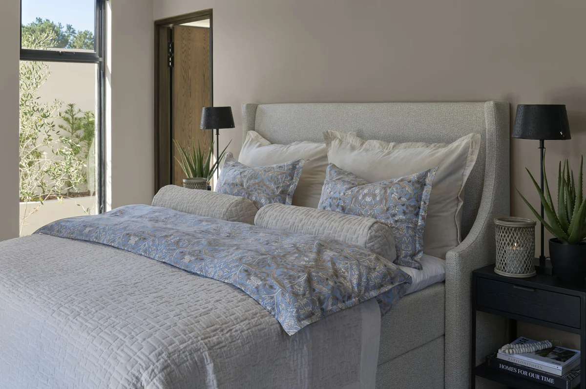 Halvor Bakke Grand Provence sengeteppe 160x255 Linen 