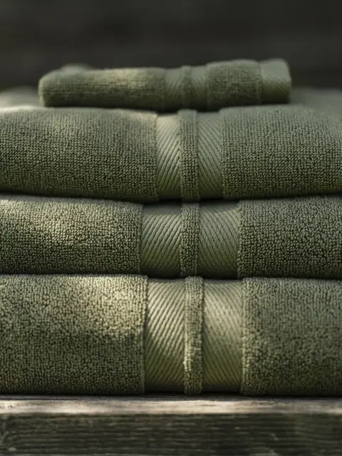 Halvor Bakke St. Paul klut 30x30 Støv grønn 