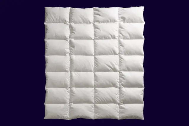 Norsk Dun 50 % andedundyne Varm 140x220 840g 