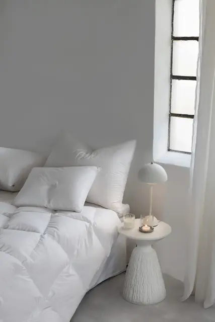 Norsk Dun 90 % andedun hotellpute Medium 60x80 630g 