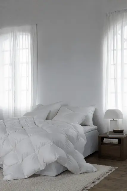 Norsk Dun 90 % andedunpute Høy 50x70 760g 3-kammer 