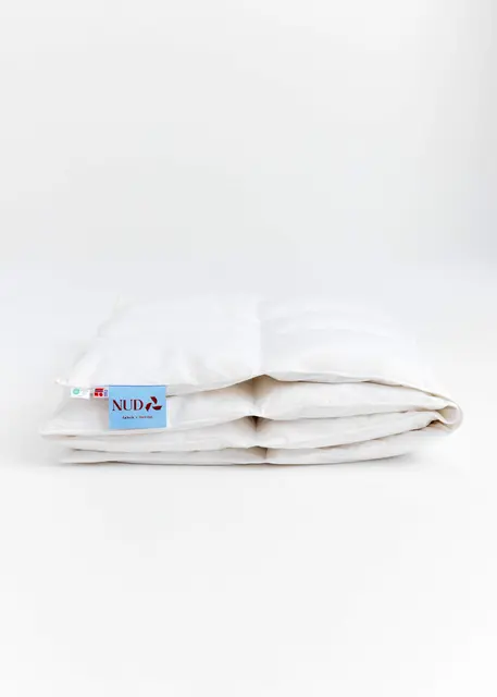 NUD dundyne 140x220 medium 616g 100% resirkulert. 60% dun og 40% fjær 